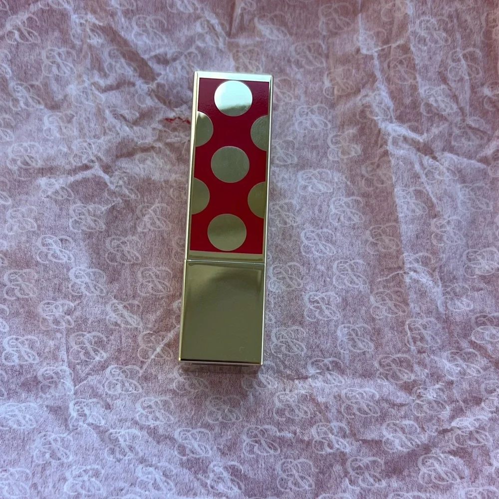 Estée Lauder limited edition 2025 Red lipstick